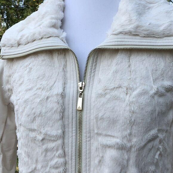 Dennis Basso Faux Fur Zip Front Jacket with Zip-Off Sleeves Ivory XXS NEW! - Picture 4 of 7